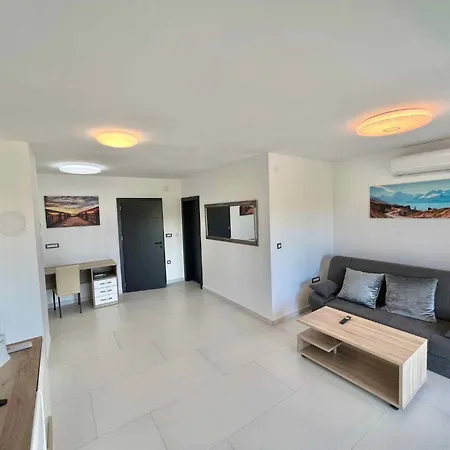 With Pool 45802 Vila