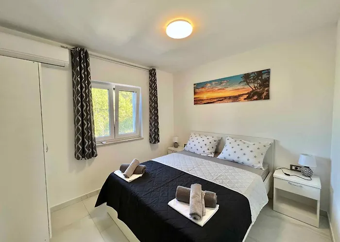 With Pool 45802 Vila Bribir (Primorje-Gorski Kotar)