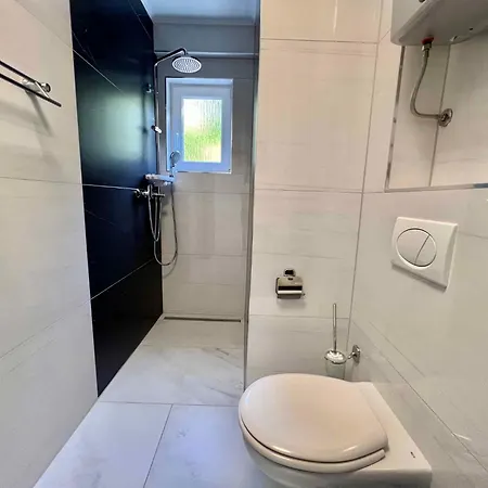 Villa With Pool 45802